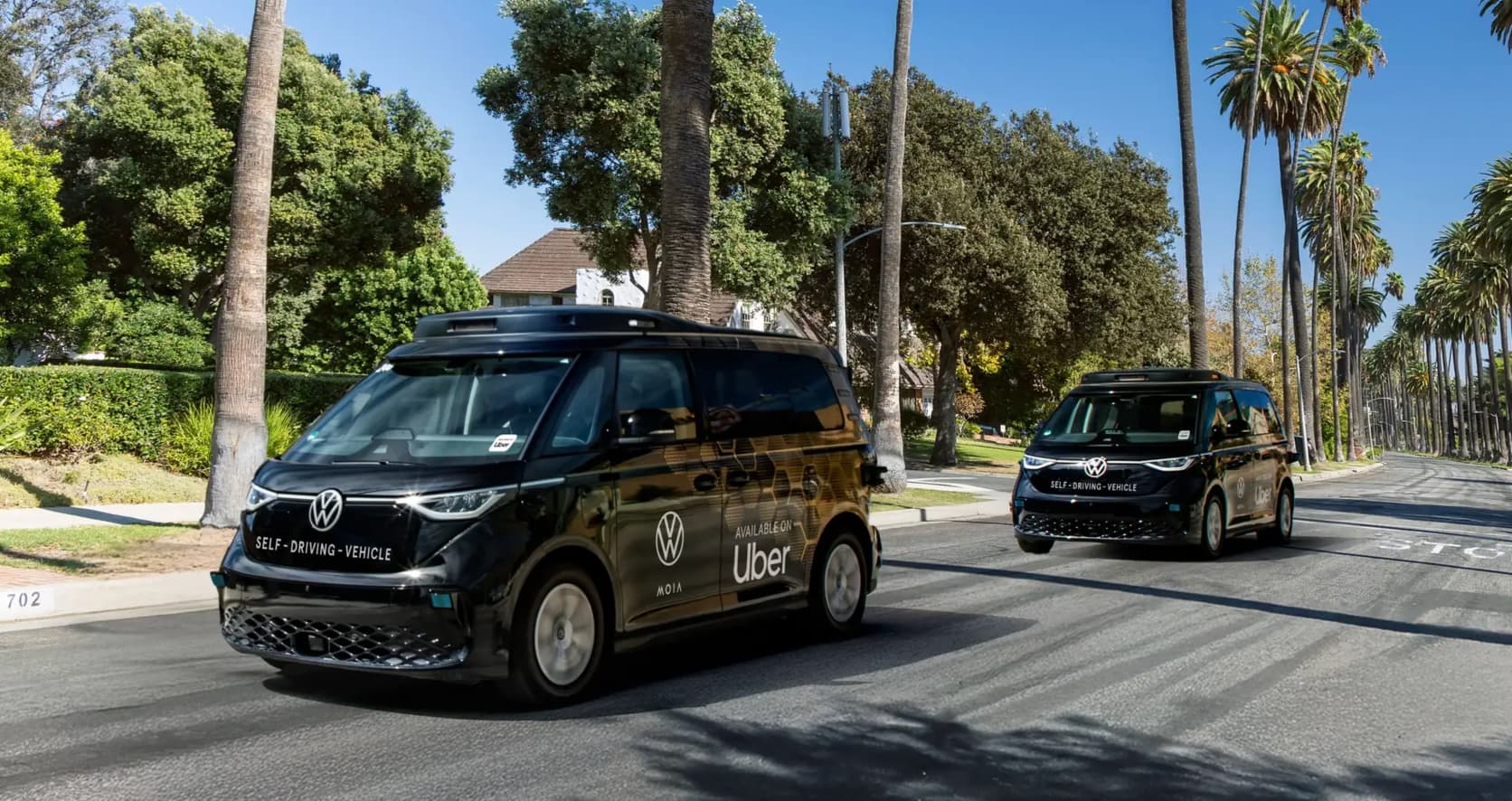 Uber investiert 100 Mio.$ in eigenes Robotaxi-Ladenetz