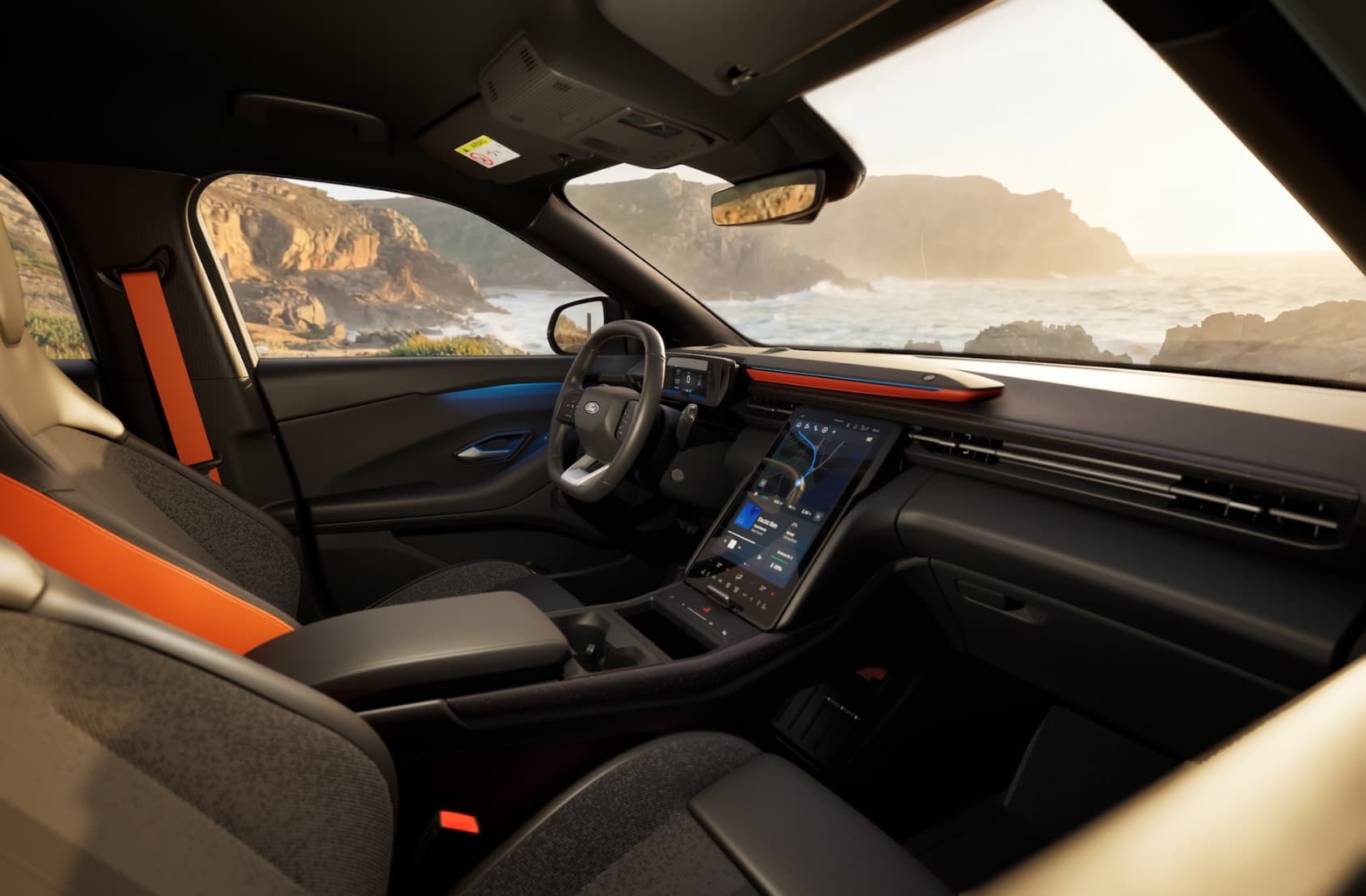 Ford Explorer 2026: LFP-Upgrade bringt 444 km Reichweite