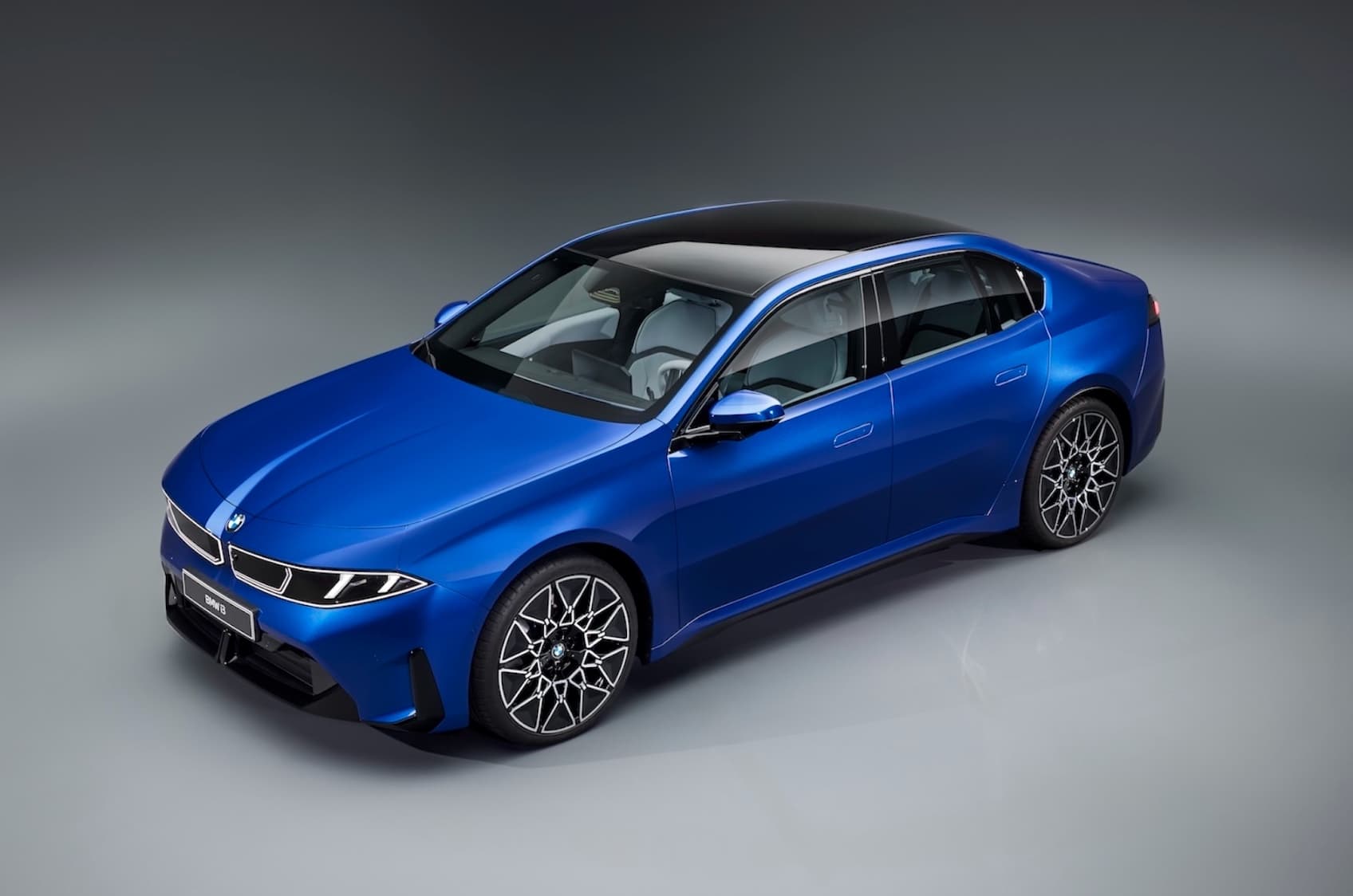 BMW i3 Neue Klasse: 900 km Reichweite und 400 kW Ladespeed