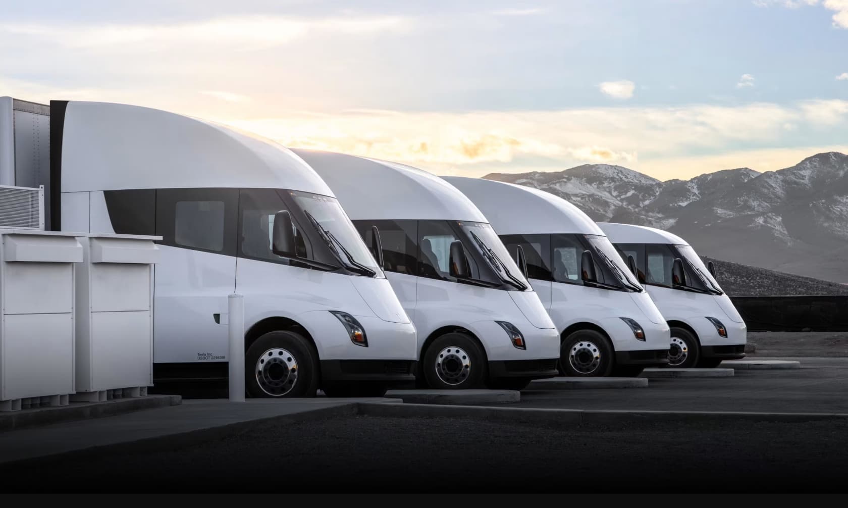 Tesla Semi Serienmodell: 450 kg leichter & Cybertruck-Tech