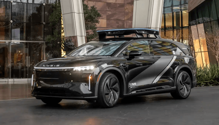 Lucid Motors: Neuer CEO, 1-Milliarde-Spritze und Uber-Robotaxi-Deal