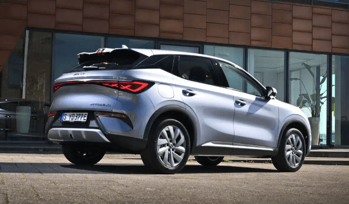 BYD in Deutschland: Präsidentin Stella Li plant Vollsortiment und Flash-Charging