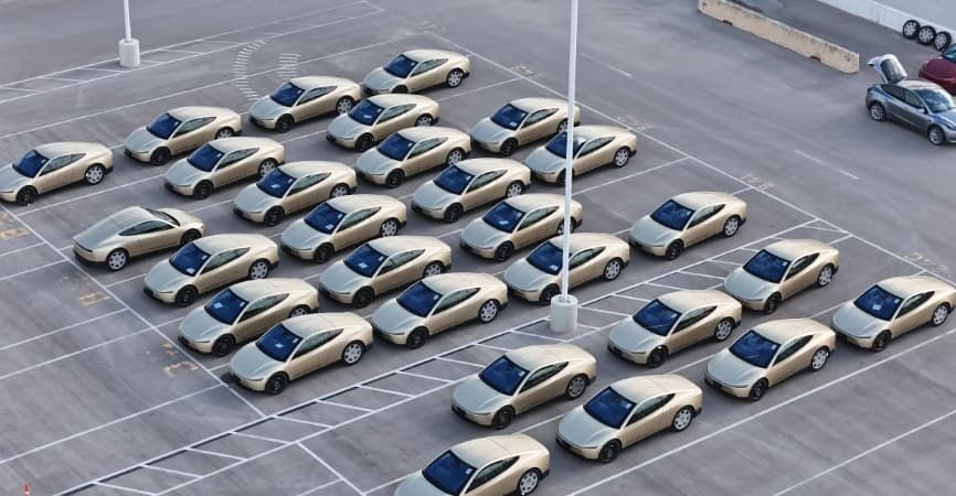 Tesla baut automatische Cybercab-Waschstraße in Vegas