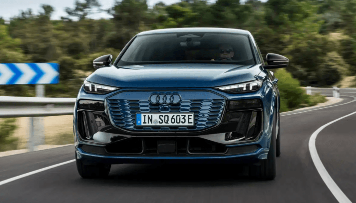 Audi RS Q6 Sportback e-tron: Elektro-SUV auf Nürburgring erwischt