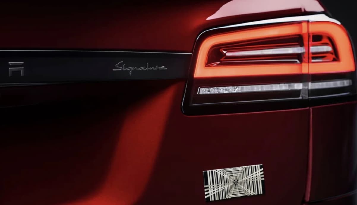 Tesla Signature Edition: Alle Details zum edlen Plaid-Abschied