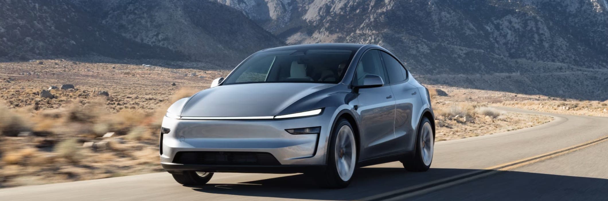 Tesla Model Y L steht jetzt in US-Showrooms: 6 Sitze, 83 kWh und Launch-Series-Extras