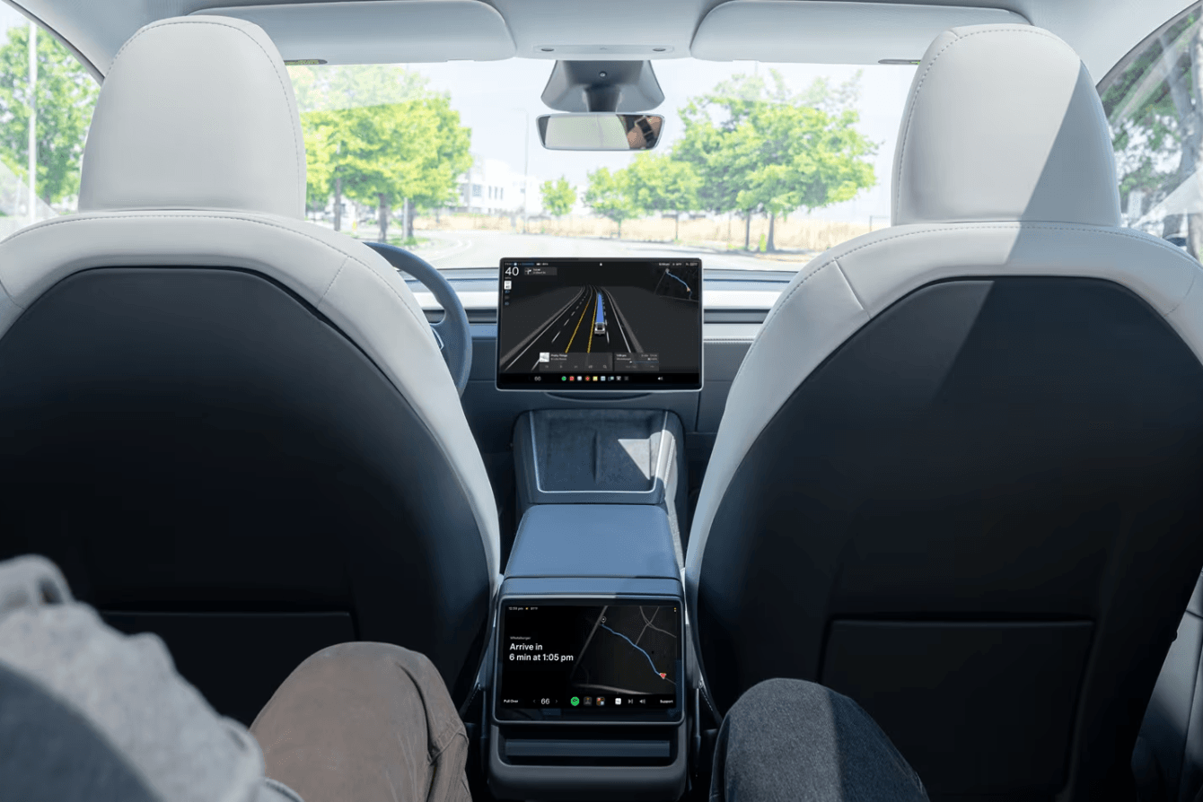 Tesla Robotaxi: Blinker-Sound verschwindet in der Software