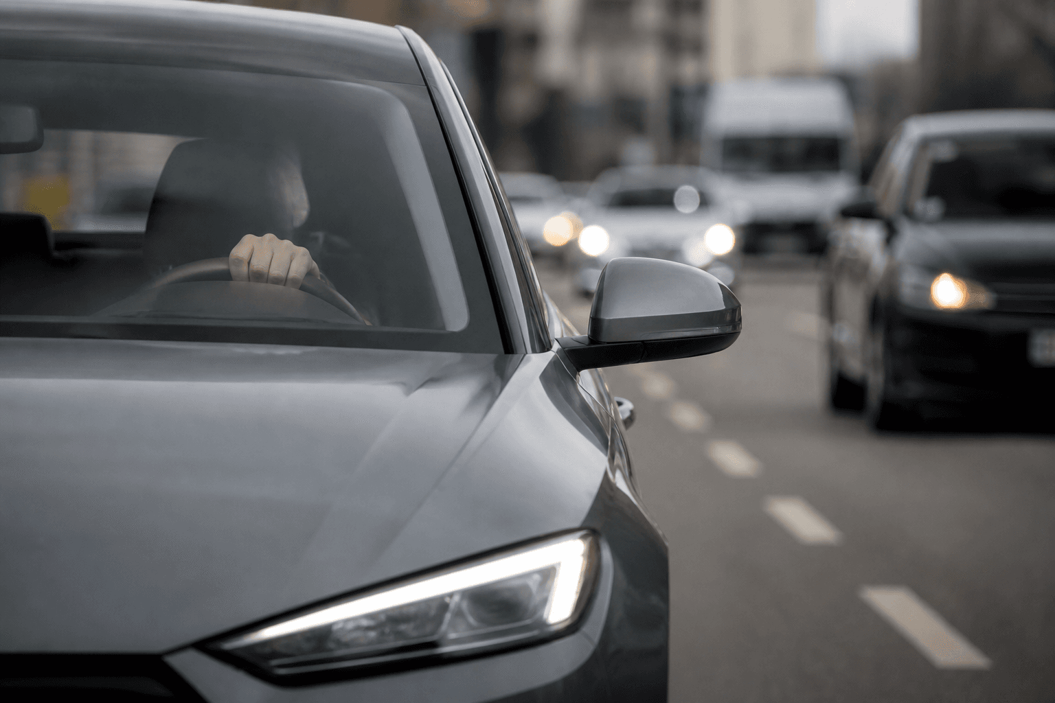 US-Verkehrsbehörde NHTSA zweifelt an Teslas FSD-Versprechen: Was das für Fahrer bedeutet