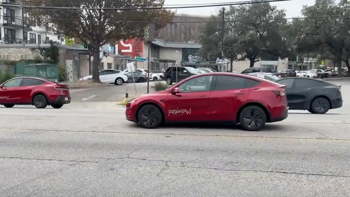 Tesla Robotaxi: Erster fahrerloser Start in Austin (2026)