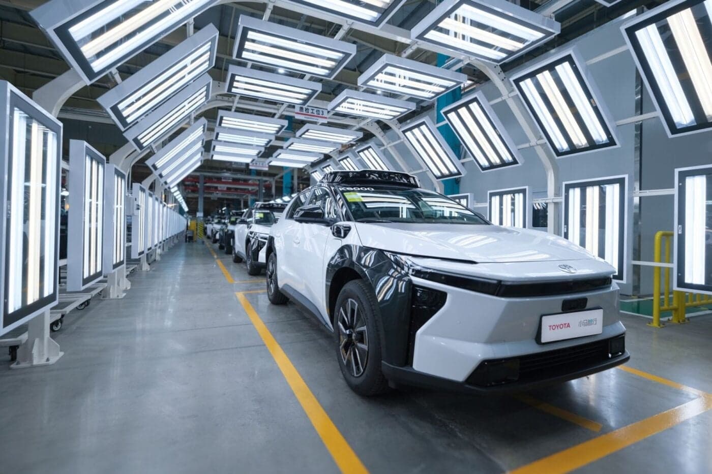 Toyota & Pony.ai: Start der bZ4X Robotaxi Massenproduktion