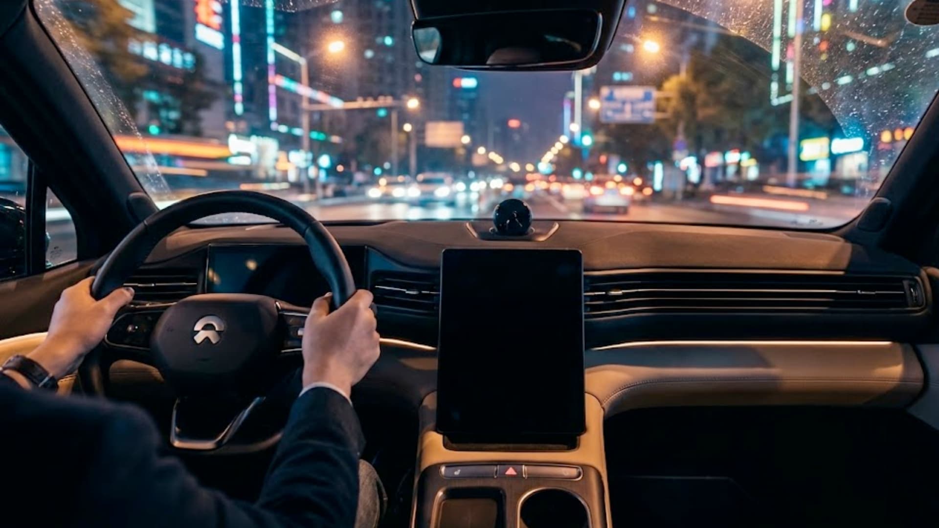 Nio Rückruf 2026: 246.000 Elektroautos mit Display-Blackout