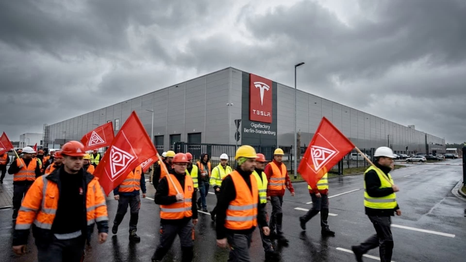 Tesla Grünheide: Strafanzeige gegen Werksleiter André Thierig!