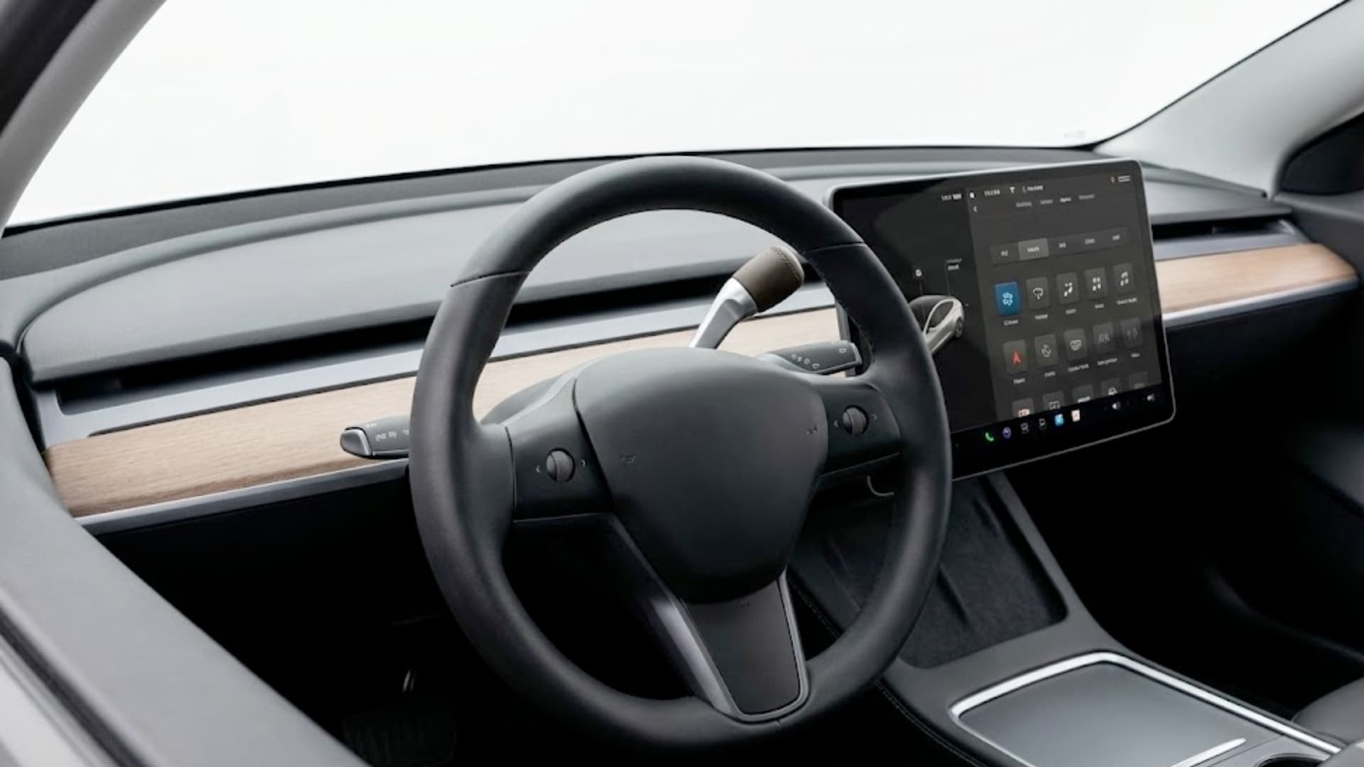 Tesla-Schock: China verbietet Yoke-Lenkrad & Touch-Zwang!