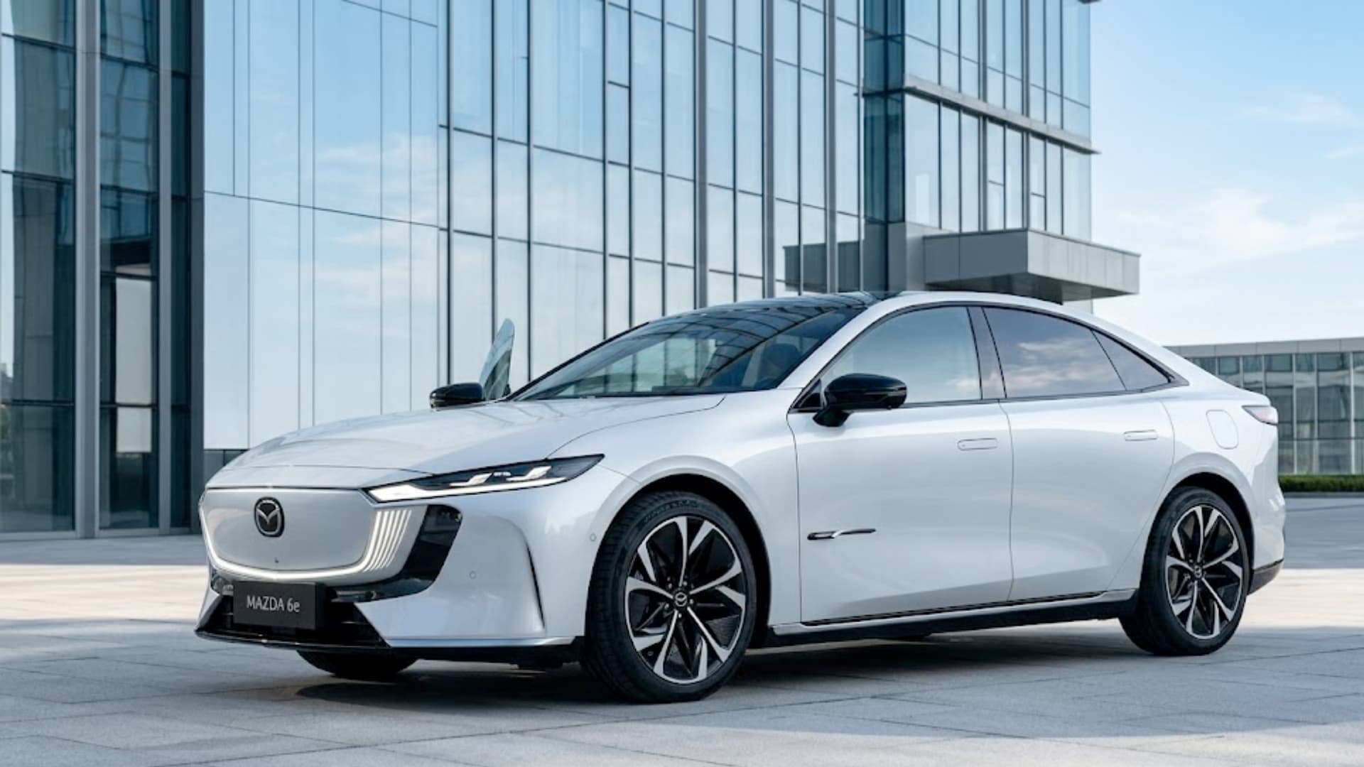 Mazda 6e EV: Elektro-Limousine mit bis zu 552 km Reichweite ab 36.300€