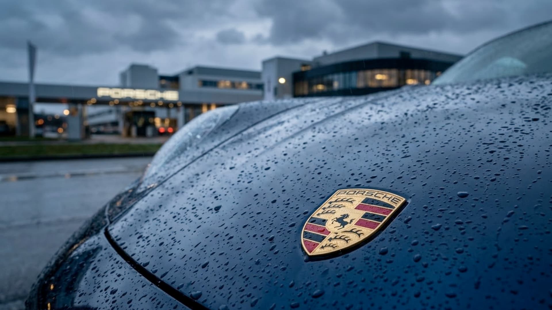 Porsche-Krise 2025: Gewinn bricht auf 100 Mio. Euro ein