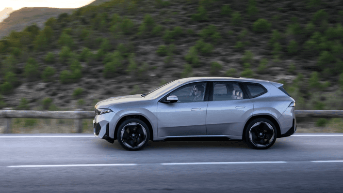 El Prix 2026: BMW iX3 knackt Reichweiten-Rekord im Sommer