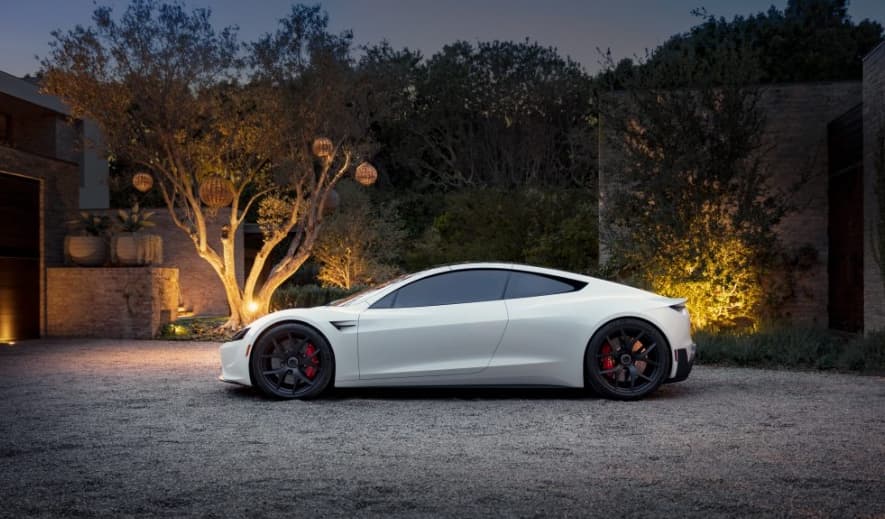 Tesla Roadster: Chefdesigner verspricht Enthüllung trotz Delay