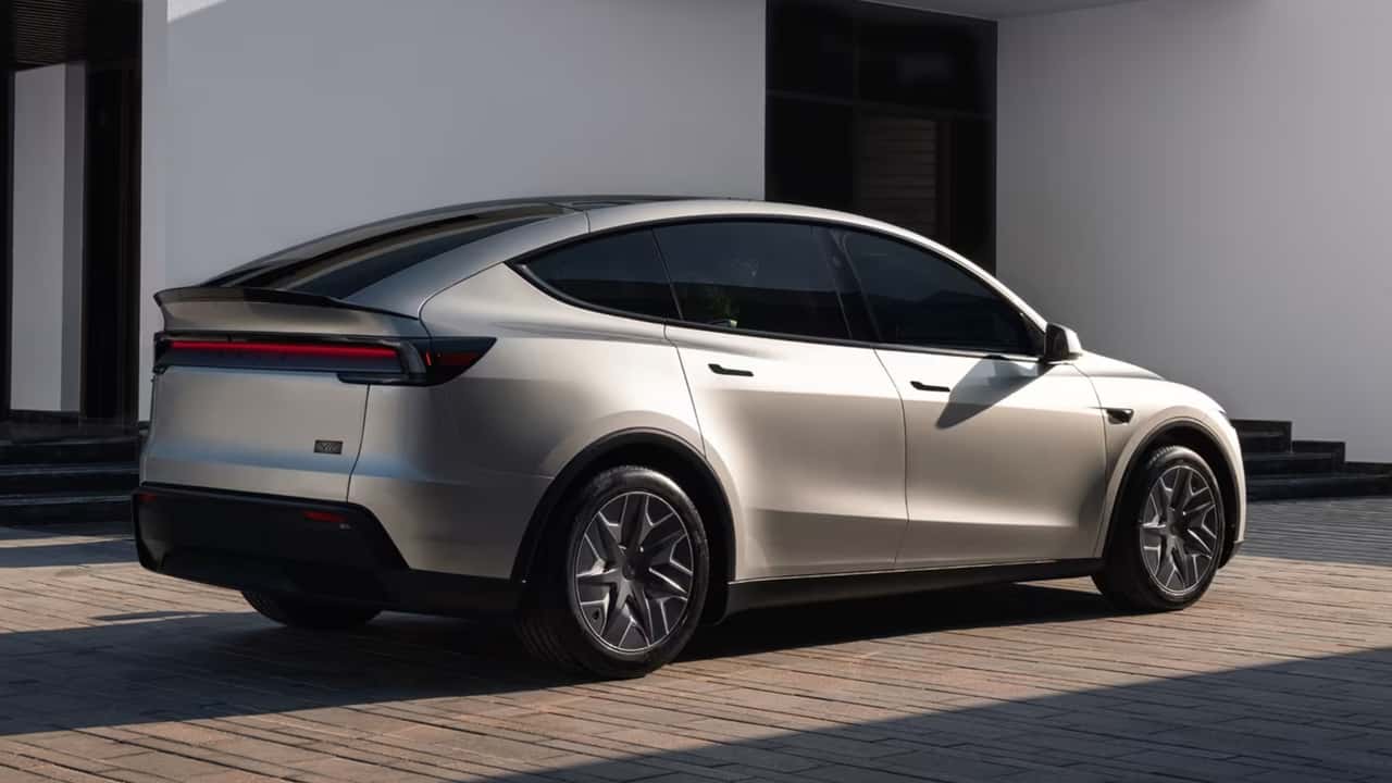 Tesla Model Y L (6-Sitzer) in Deutschland gesichtet: Europa-Start rückt näher