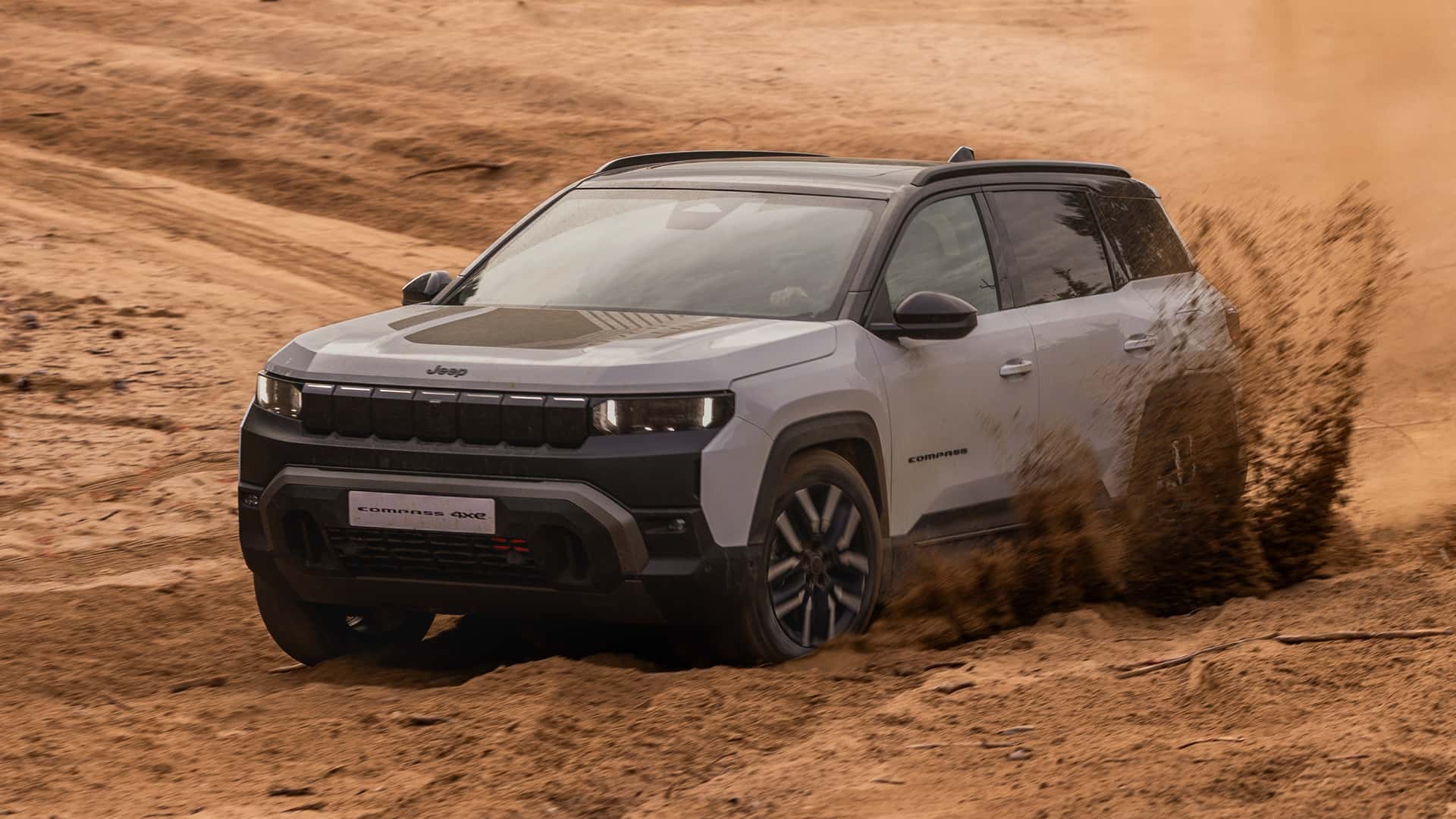 Jeep Compass Elektro (2026): Jetzt 3 E-Versionen in der Preisliste, 276 kW Allrad und bis zu 674 km WLTP