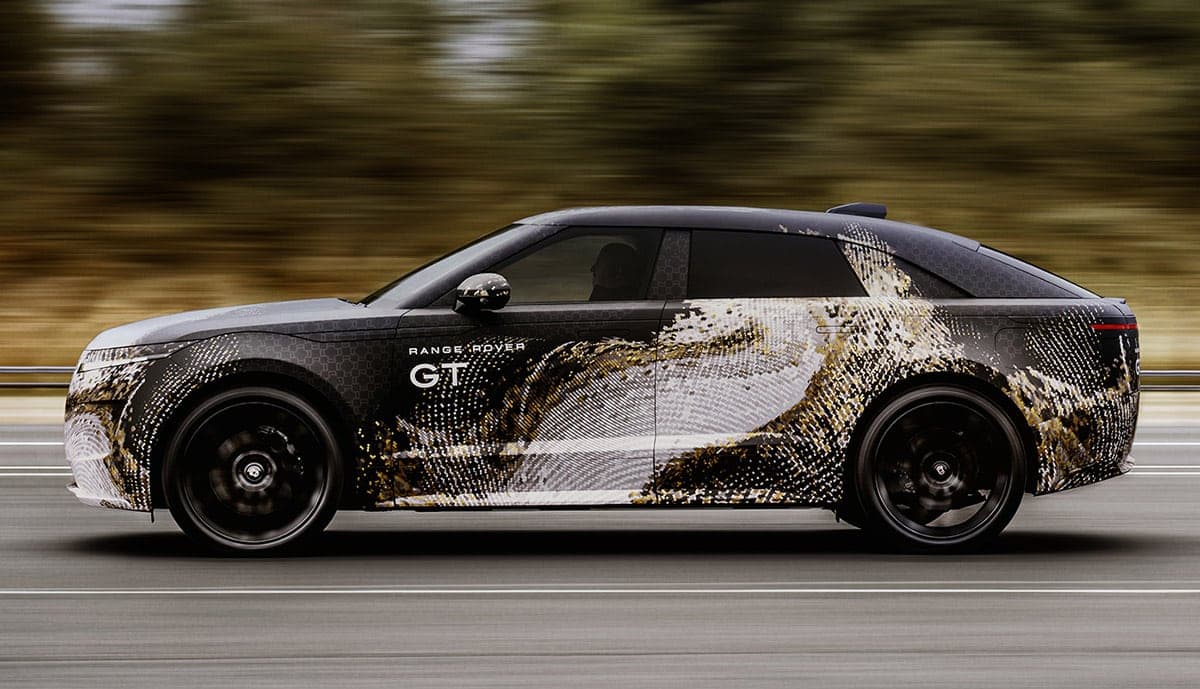 Range Rover GT angekündigt: Neuer Elektro-Grand-Tourer kommt zuerst als BEV und bringt radikal ruhiges Cockpit