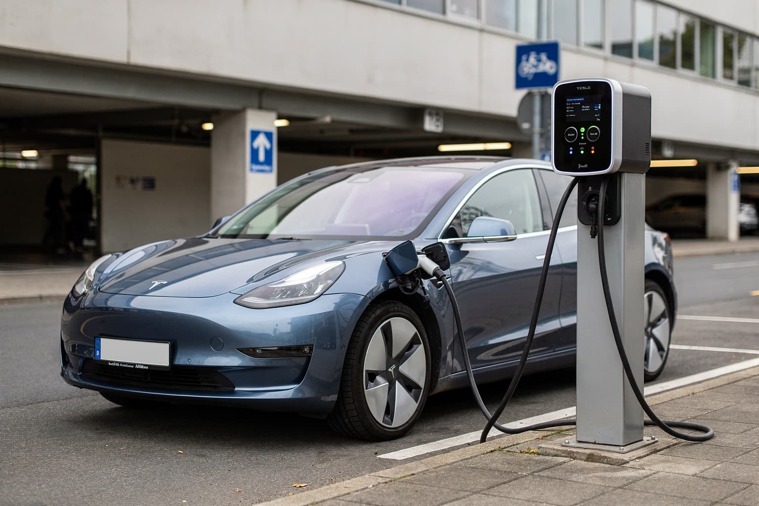E-Autos schlagen Benziner nach 44.000 km beim CO2, laut neuer Lebenszyklus-Analyse