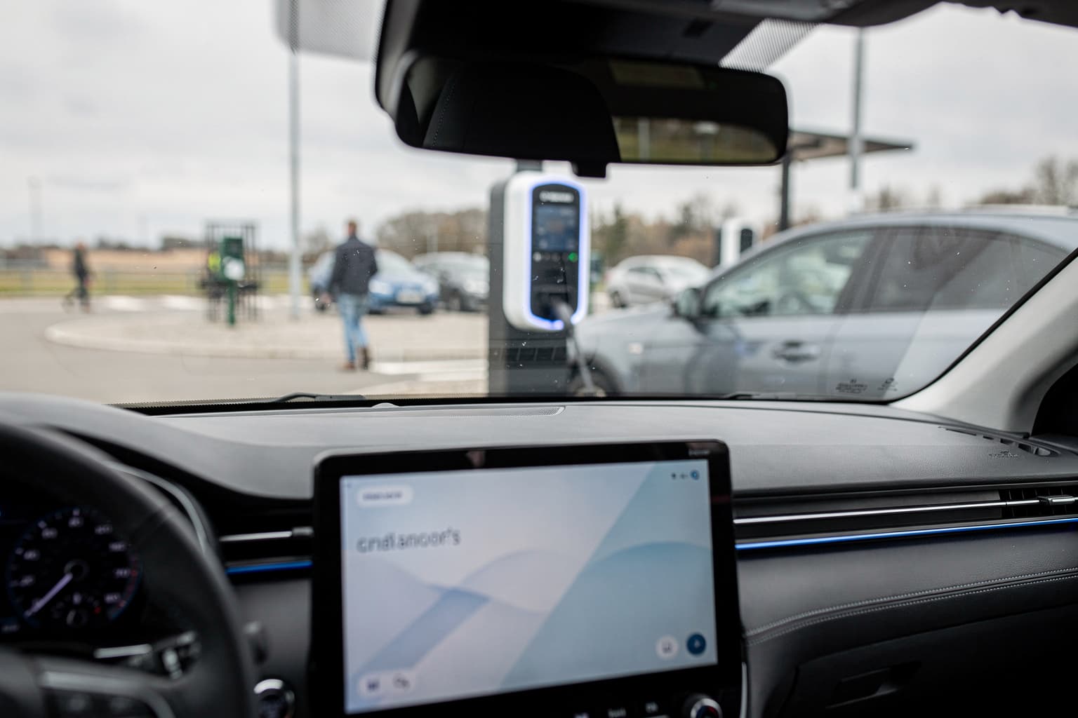 Hyundai bringt Netflix und YouTube ins E-Auto: Neues Entertainment-Paket für ccNC-Modelle startet
