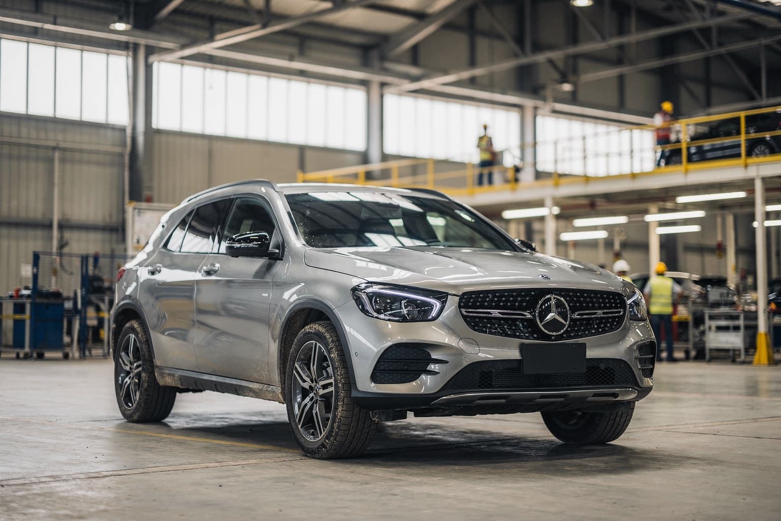 Neuer Mercedes GLA wohl aus Rastatt: EQA-Nachfolger startet zuerst elektrisch